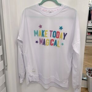 Simply Southern pullover, new sz. M Make Today Magical